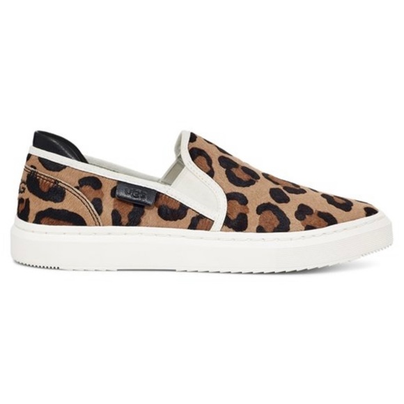 New UGG Alameda Leopard Print Spotty Slip-On Sneakers Shoes - Women’s Size 6 - Picture 2 of 6